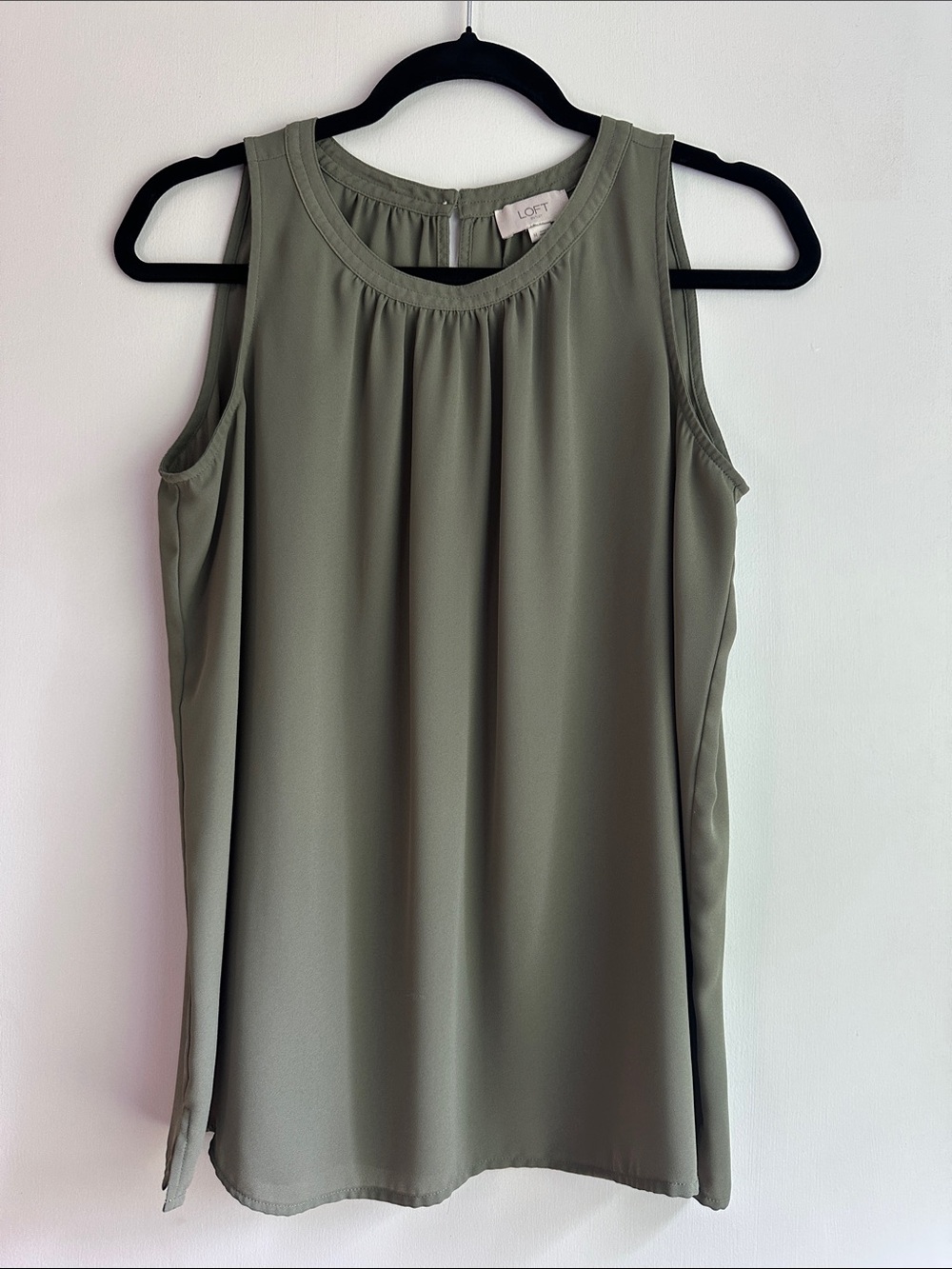 LOFT Olive Sleeveless Blouse